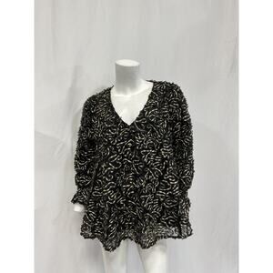 Tuckernuck 'Easton' Black Organza Blouse Top Size M